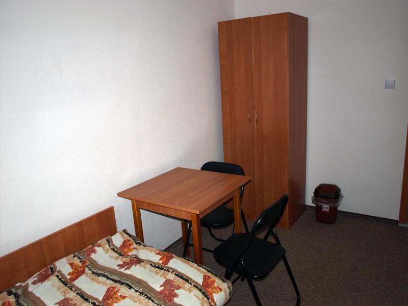Hostel Hutnik Островец-Свентокшиский Экстерьер фото